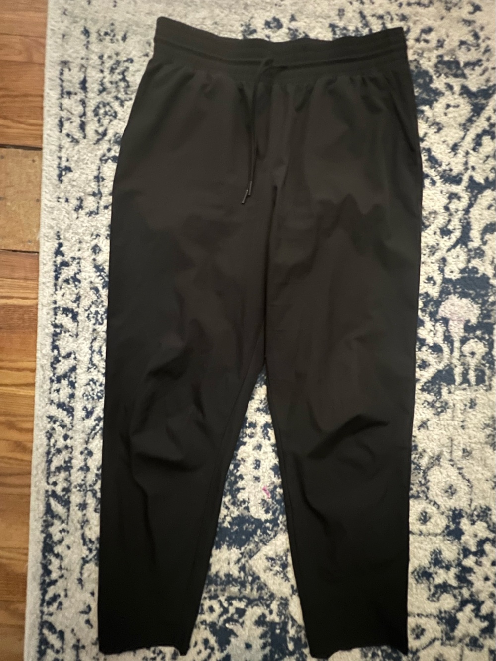 GAP Women’s Runaround Pant Black Slim Jogger Pants